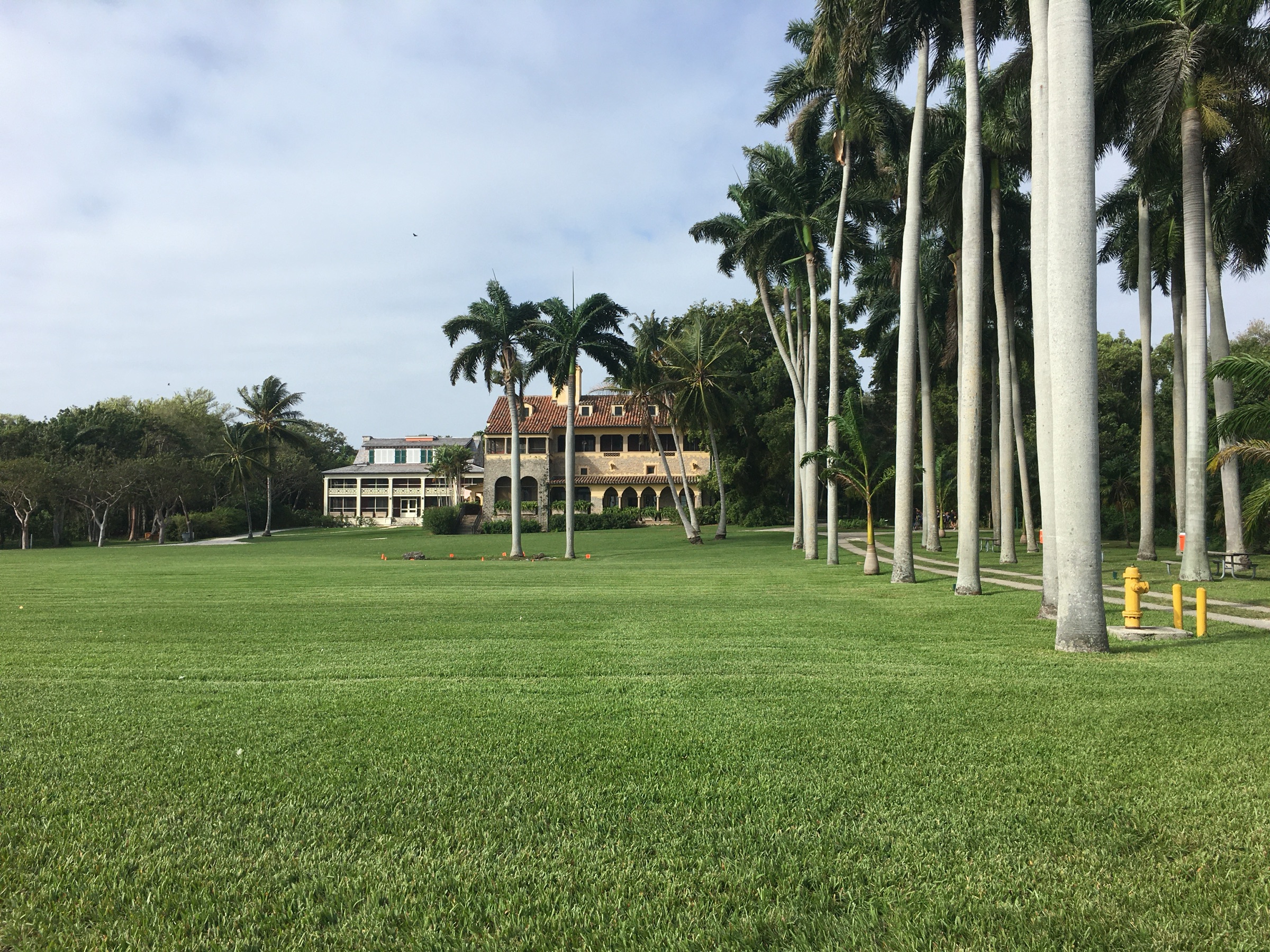 As históricas Richmond Cottage e Stone House do Deering Estate sobre Biscayne Bay